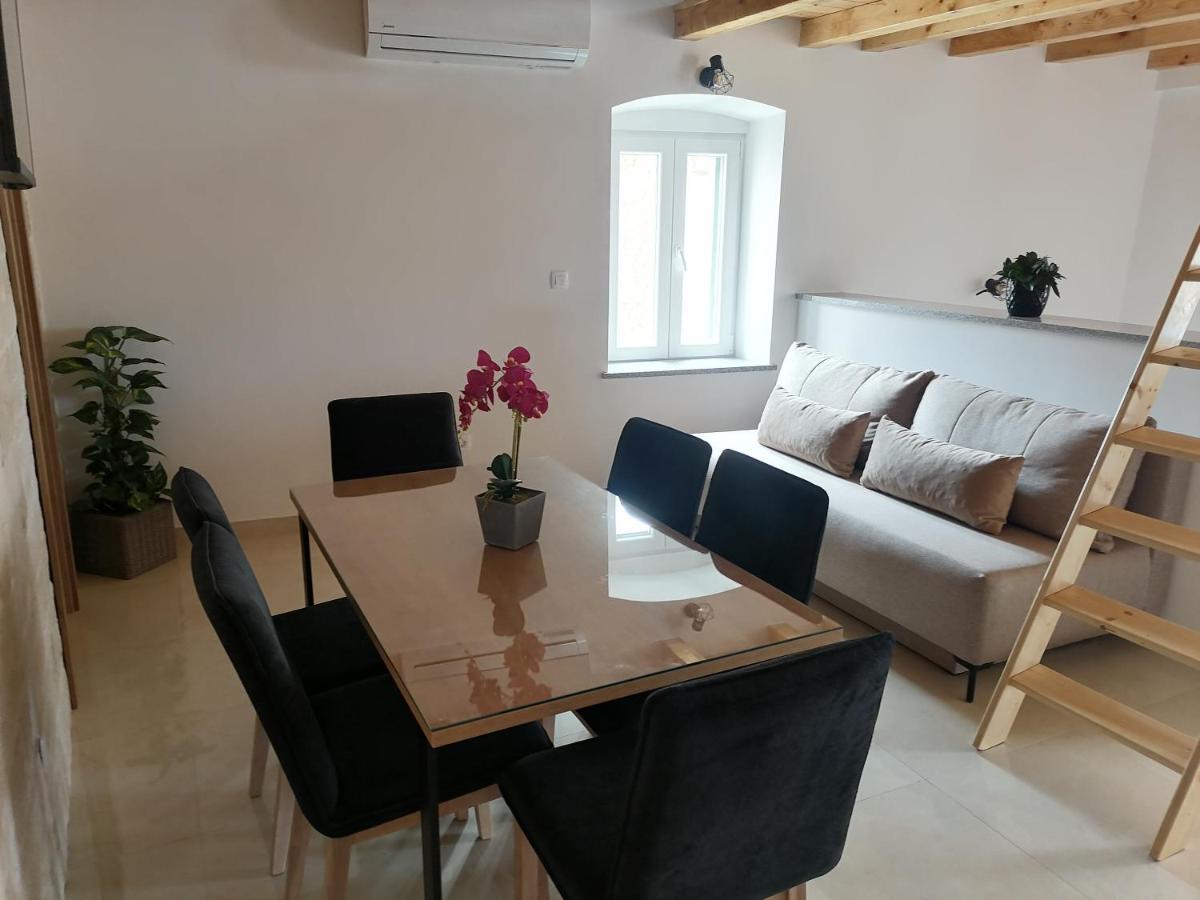 Apartments Ivana Trogir Kültér fotó