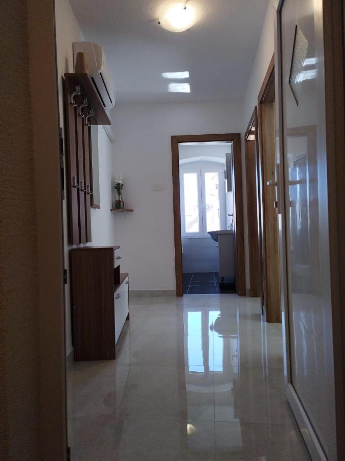 Apartments Ivana Trogir Kültér fotó