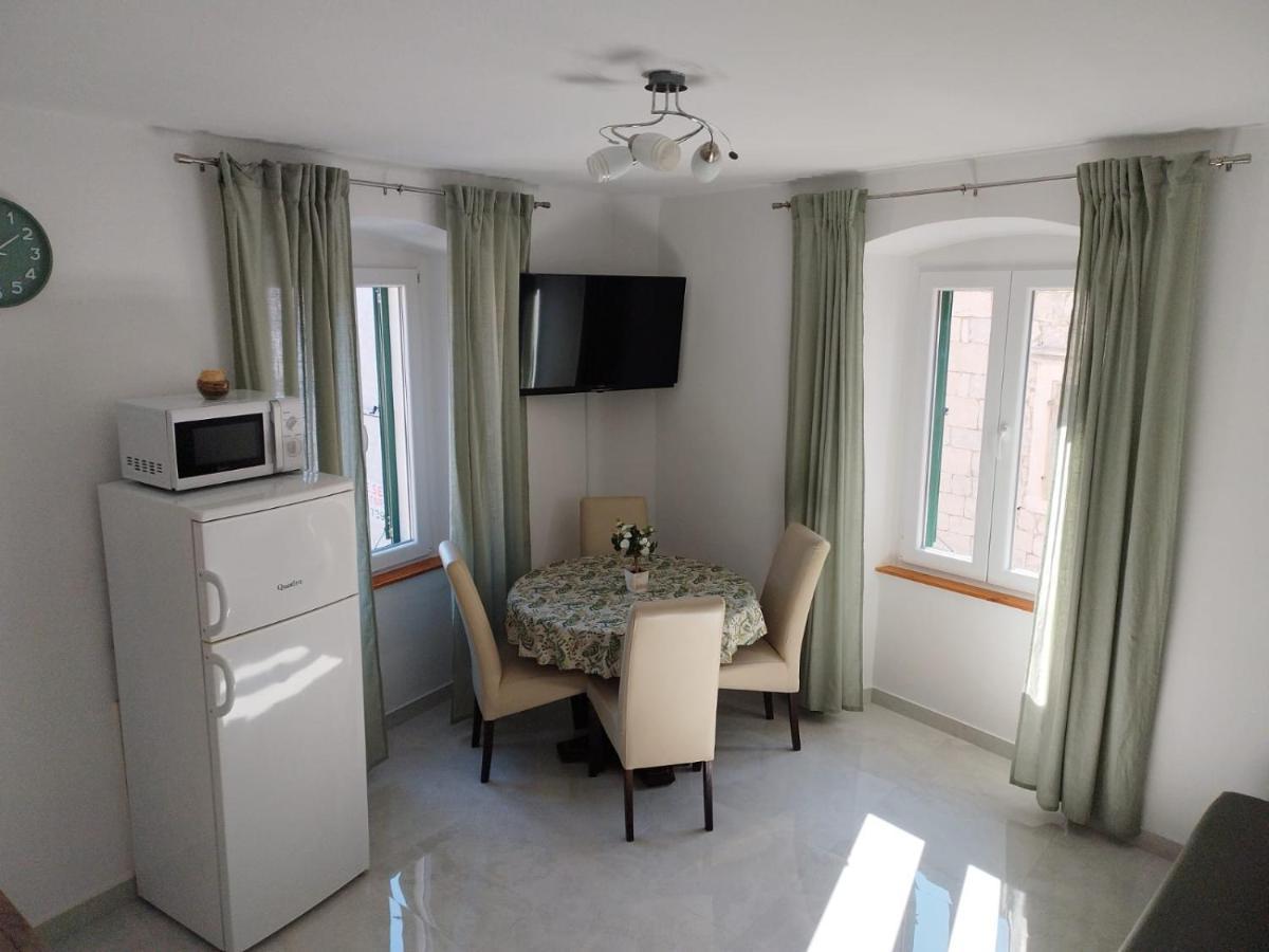 Apartments Ivana Trogir Kültér fotó